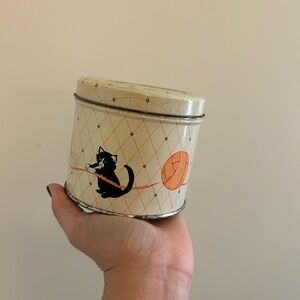 Vintage Novelty Black Cat Pattern Cookie Tin